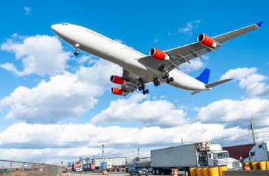 航空貨運為全球貿易和經(jīng)濟發(fā)展做出了巨大的貢獻